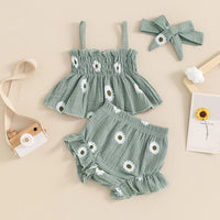 Daisy Ruffle Shorts Outfit - The Ollie Bee
