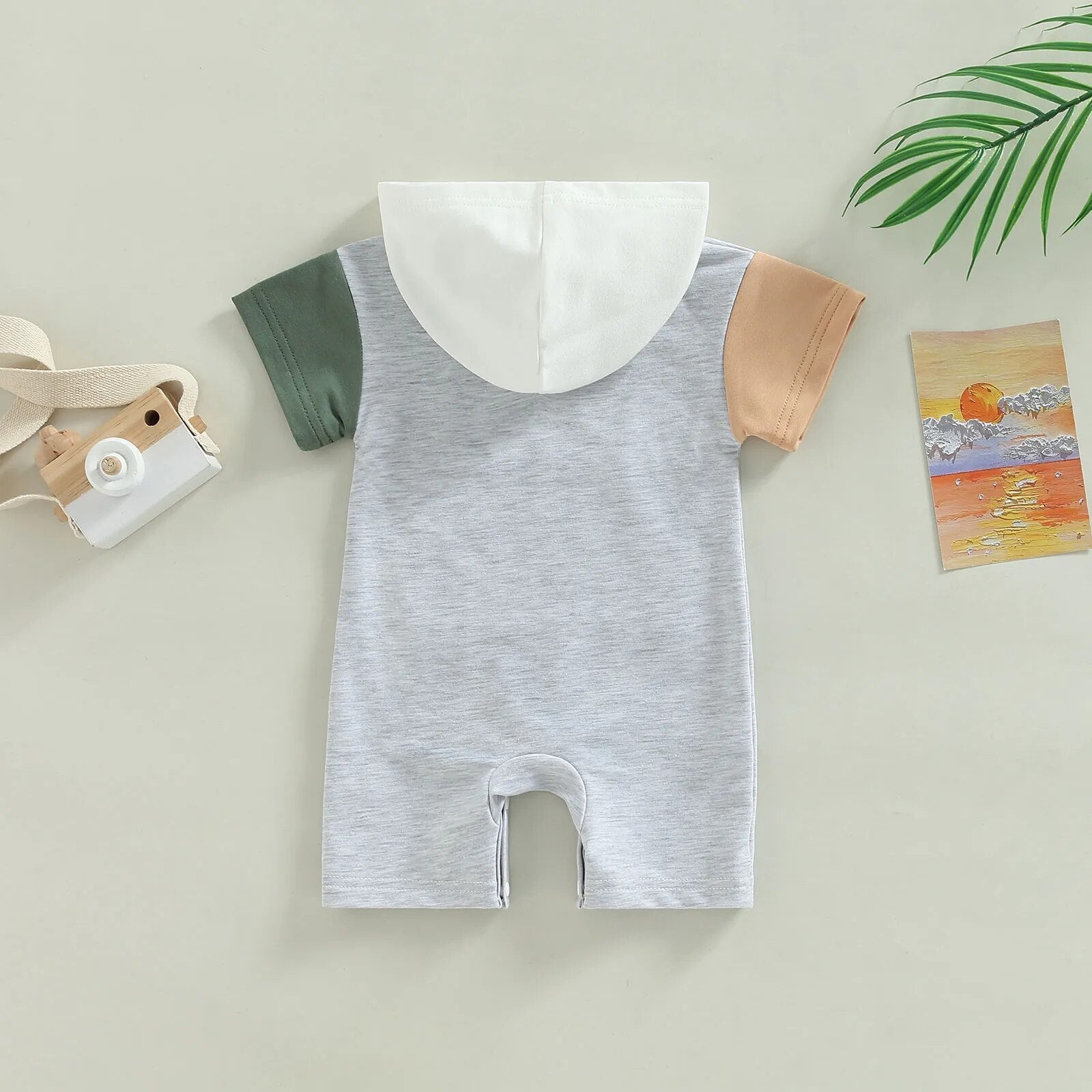 Contrast Hooded Onesie - The Ollie Bee