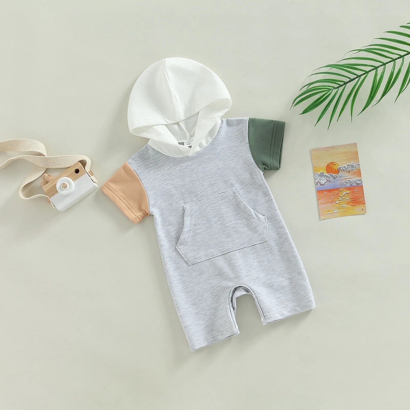 Contrast Hooded Onesie - The Ollie Bee